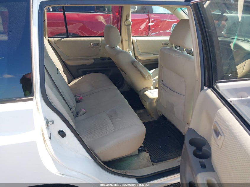 2005 Toyota Highlander VIN JTEGD21A750119480 IAAI salvage auction — NORMAL WEAR, Clear (Illinois), sold $425 on 2026-07-22 (photo 8)
