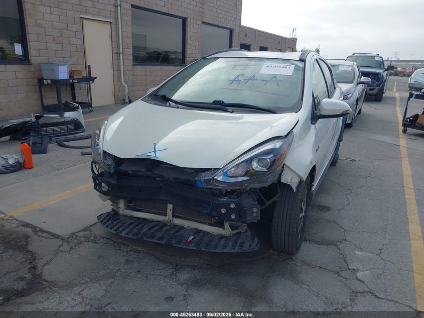 2018 Toyota Prius c VIN JTDKDTB35J1600448 IAAI salvage auction — FRONT END, Salvage Title, sold $3,000 on 2026-07-08 (photo 6)