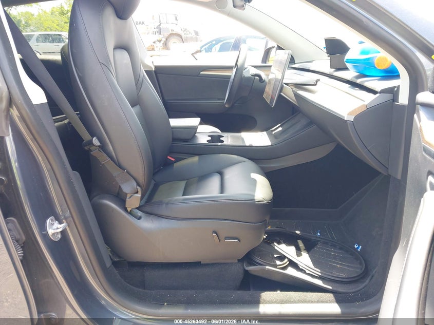 2023 Tesla Model y VIN 7SAYGDEE4PA106134 IAAI salvage auction — FRONT END, Salvage Title, sold $9,300 on 2026-07-09 (photo 5)