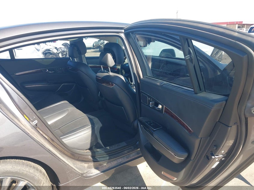 2015 Kia K900 VIN KNALW4D47F6016800 IAAI salvage auction — LEFT SIDE, Salvage Title, sold $1,800 on 2026-07-28 (photo 8)