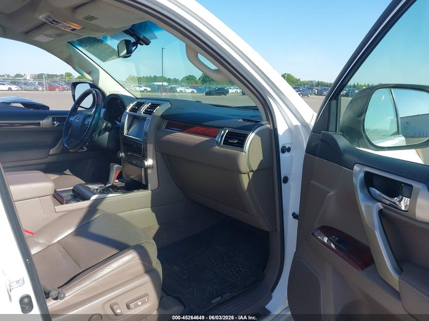 2010 Lexus Gx 460 VIN JTJBM7FX1A5016509 IAAI salvage auction — HAIL, Salvage (Minnesota), sold $8,500 on 2026-07-20 (photo 5)