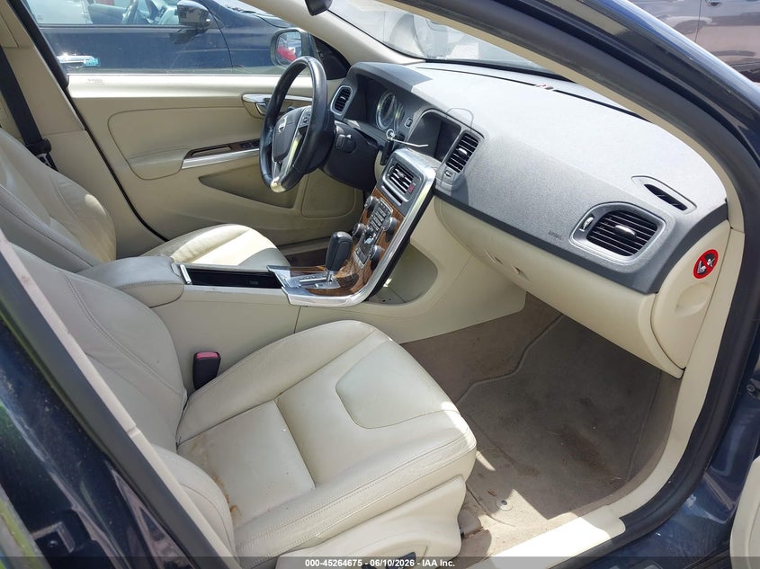 2012 Volvo S60 VIN YV1622FS0C2121266 IAAI salvage auction — NORMAL WEAR, Salvage Title, sold $325 on 2026-07-20 (photo 5)
