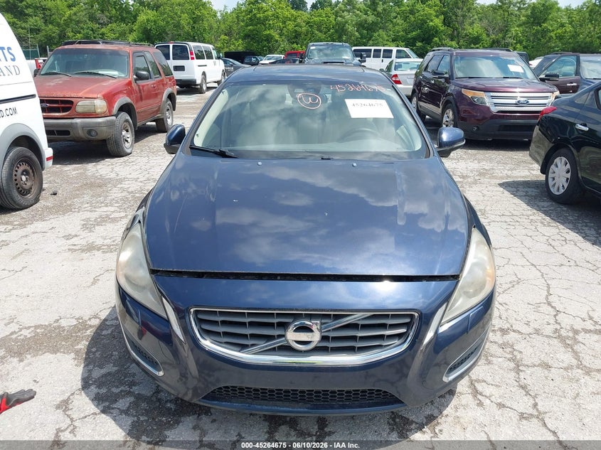 2012 Volvo S60 VIN YV1622FS0C2121266 IAAI salvage auction — NORMAL WEAR, Salvage Title, sold $325 on 2026-07-20 (photo 6)