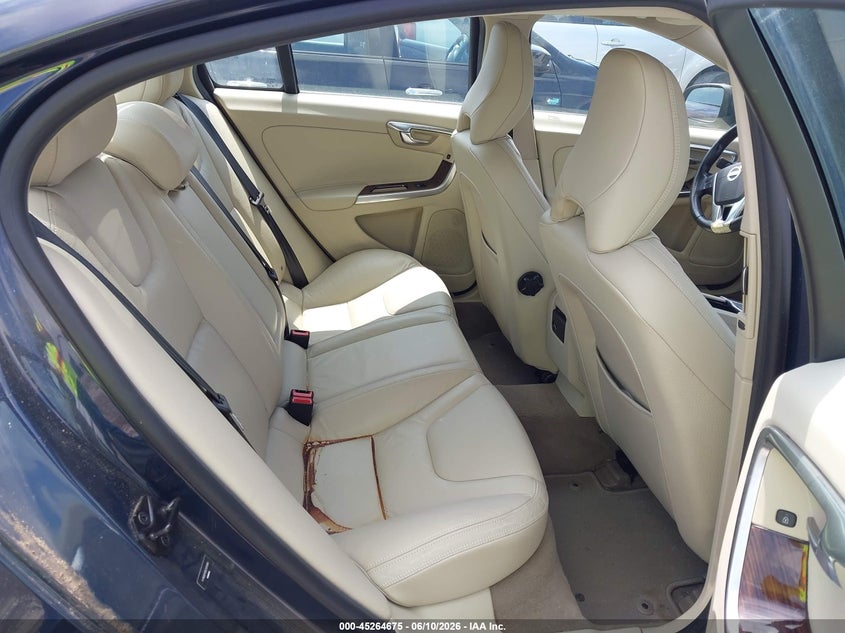 2012 Volvo S60 VIN YV1622FS0C2121266 IAAI salvage auction — NORMAL WEAR, Salvage Title, sold $325 on 2026-07-20 (photo 8)