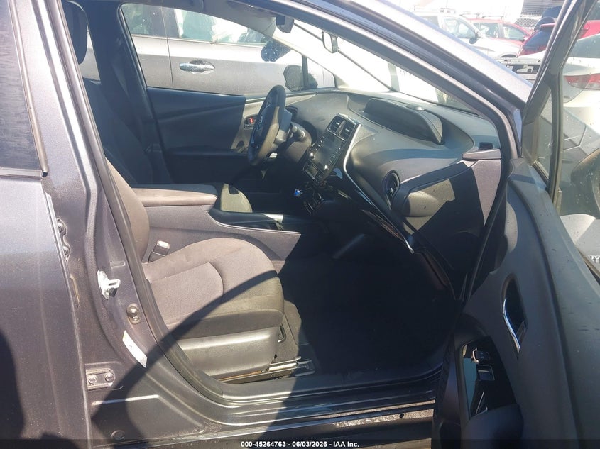 2020 Toyota Prius VIN JTDKARFU3L3119054 IAAI salvage auction — SIDE, Salvage Title, sold $1,800 on 2026-07-16 (photo 5)