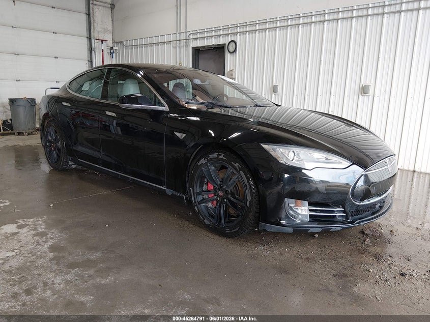 2014 Tesla Model s VIN 5YJSA1H24EFP65996 IAAI salvage auction — SIDE, Salvage Title, sold $6,025 on 2026-07-31 (photo 1)