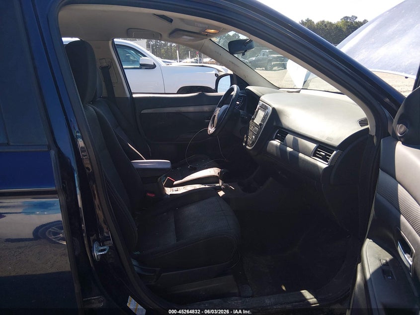 2016 Mitsubishi Outlander VIN JA4AD3A31GZ007008 IAAI salvage auction — LEFT SIDE, Salvage Title, sold $1,000 on 2026-07-24 (photo 5)