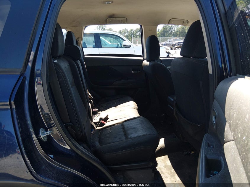 2016 Mitsubishi Outlander VIN JA4AD3A31GZ007008 IAAI salvage auction — LEFT SIDE, Salvage Title, sold $1,000 on 2026-07-24 (photo 8)