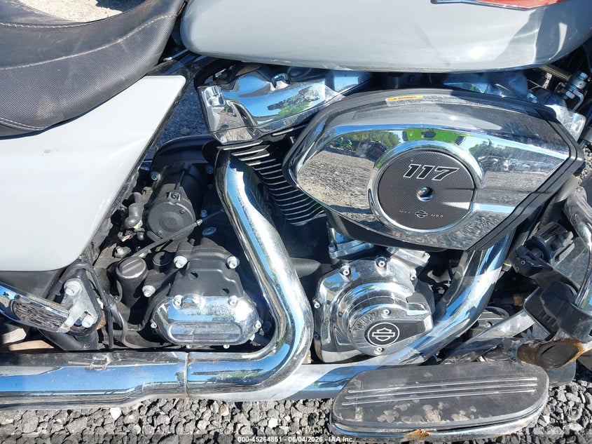 2024 Harley-davidson Road glide VIN 1HD1KH711RB631285 IAAI salvage auction — FRONT END, Salvage Title, sold $9,300 on 2026-07-21 (photo 8)