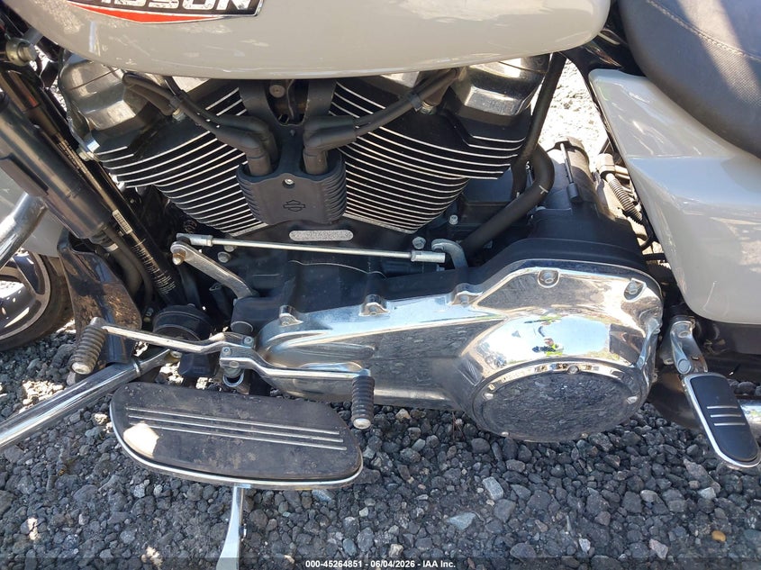 2024 Harley-davidson Road glide VIN 1HD1KH711RB631285 IAAI salvage auction — FRONT END, Salvage Title, sold $9,300 on 2026-07-21 (photo 9)