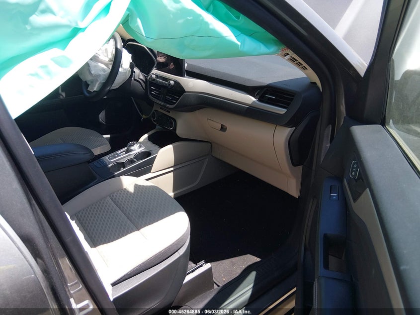 2022 Ford Escape VIN 1FMCU0G60NUA48217 IAAI salvage auction — FRONT END, Salvage Title, sold $1,100 on 2026-07-18 (photo 5)