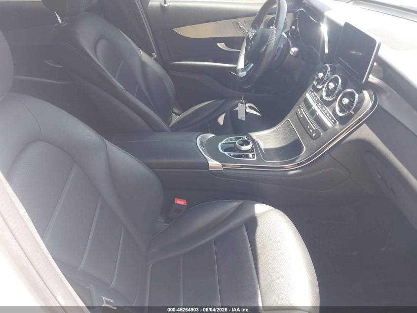 2019 Mercedes-benz Glc VIN WDC0G4JB1KV197120 IAAI salvage auction — FRONT END, Salvage Title, sold $8,000 on 2026-08-10 (photo 5)