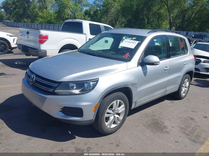 2017 Volkswagen Tiguan VIN WVGBV7AX5HK026815 IAAI salvage auction — LEFT & RIGHT, Salvage Title, sold $3,250 on 2026-07-23 (photo 2)