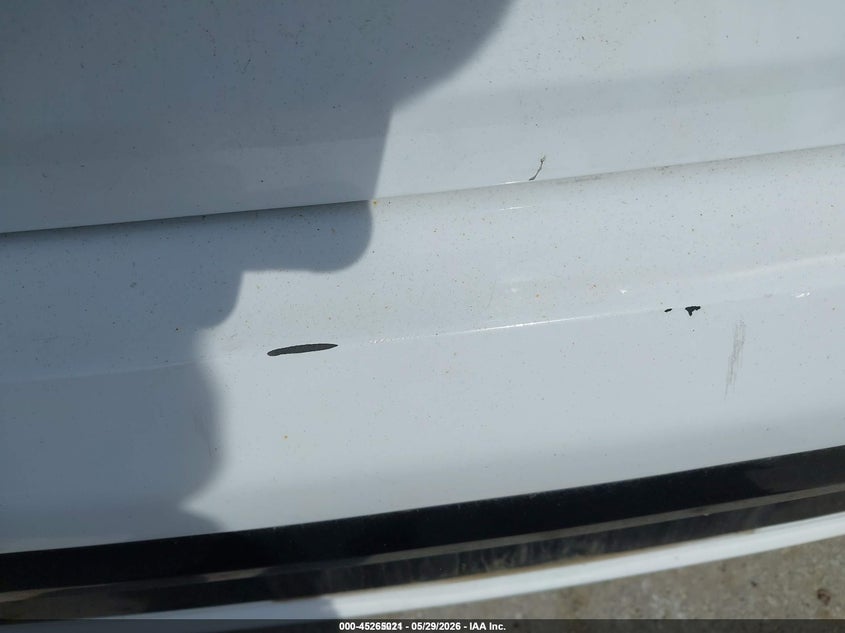 2019 Hyundai Ioniq hybrid VIN KMHC65LC0KU106910 IAAI salvage auction — NORMAL WEAR, Sf97 (Illinois), sold $12,550 on 2026-07-14 (photo 6)