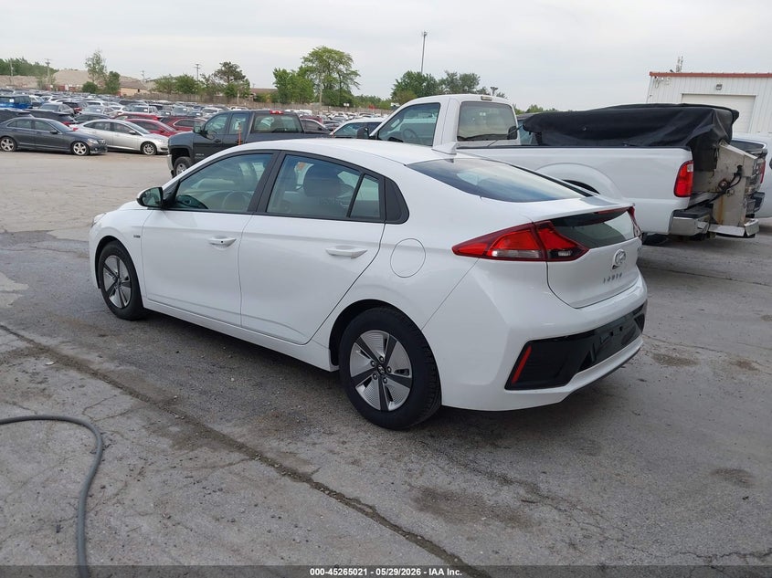 2019 Hyundai Ioniq hybrid VIN KMHC65LC0KU106910 IAAI salvage auction — NORMAL WEAR, Sf97 (Illinois), sold $12,550 on 2026-07-14 (photo 3)
