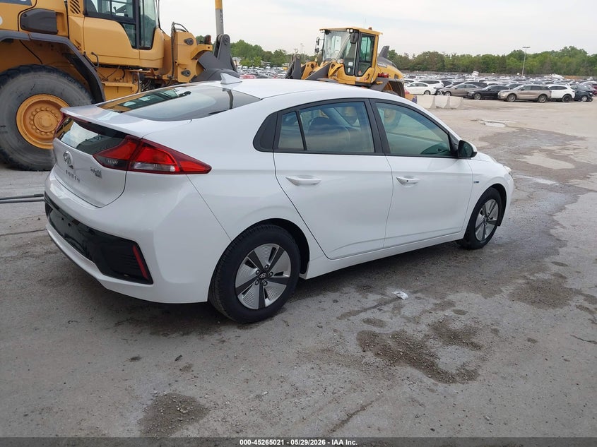 2019 Hyundai Ioniq hybrid VIN KMHC65LC0KU106910 IAAI salvage auction — NORMAL WEAR, Sf97 (Illinois), sold $12,550 on 2026-07-14 (photo 4)