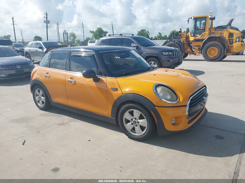 2016 Mini Hard top VIN WMWXU1C51G2D08308 IAAI salvage auction — REAR END, Original (Texas), sold $1,250 on 2026-07-10 (photo 1)