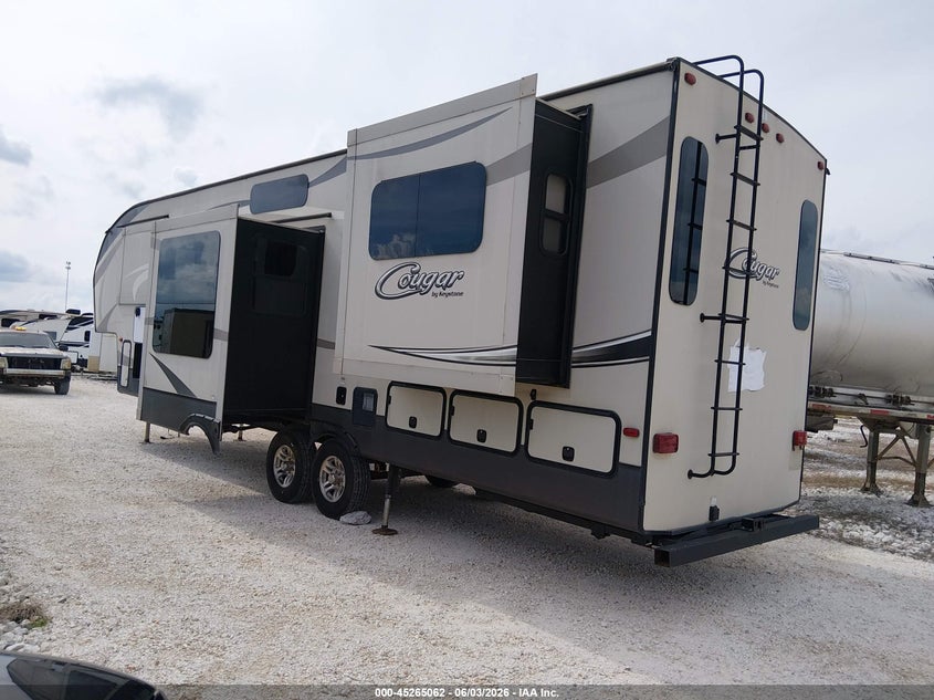 2017 Keystone Cougar VIN 4YDF3262XH2502128 IAAI salvage auction — WATER/FLOOD, Clear (Arkansas), sold $6,550 on 2026-09-24 (photo 3)