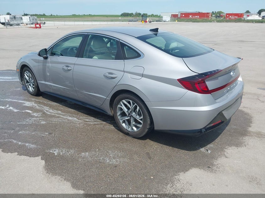 2023 Hyundai Sonata VIN KMHL64JAXPA260187 IAAI salvage auction — SIDE, Salvage Title, sold $9,200 on 2026-08-20 (photo 3)