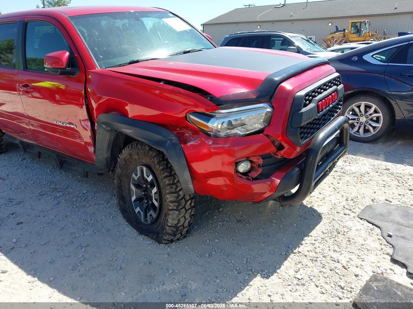 2016 Toyota Tacoma VIN 5TFCZ5AN9GX044512 IAAI salvage auction — RIGHT FRONT, Salvage Title, sold $8,100 on 2026-07-15 (photo 6)