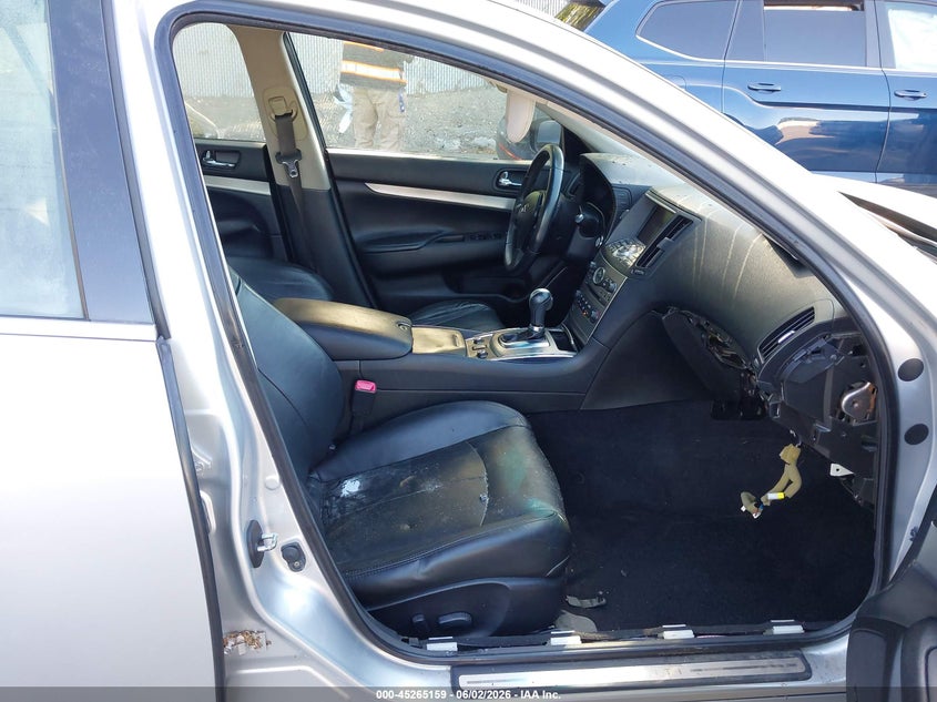 2013 Infiniti G VIN JN1CV6AR0DM756184 IAAI salvage auction — WATER/FLOOD, Rebuildable (Florida), sold $400 on 2026-07-28 (photo 5)