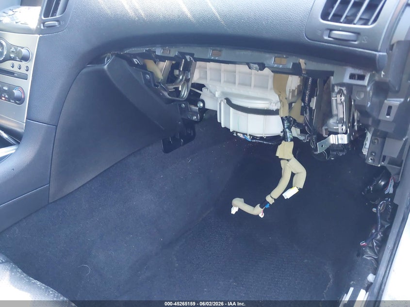2013 Infiniti G VIN JN1CV6AR0DM756184 IAAI salvage auction — WATER/FLOOD, Rebuildable (Florida), sold $400 on 2026-07-28 (photo 6)