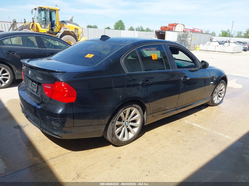 2011 BMW 3 series VIN WBAPK7C58BA971993 IAAI salvage auction — BIO HAZARD, Clear-Endorsement (Wisconsin), sold $25 on 2026-07-30 (photo 4)