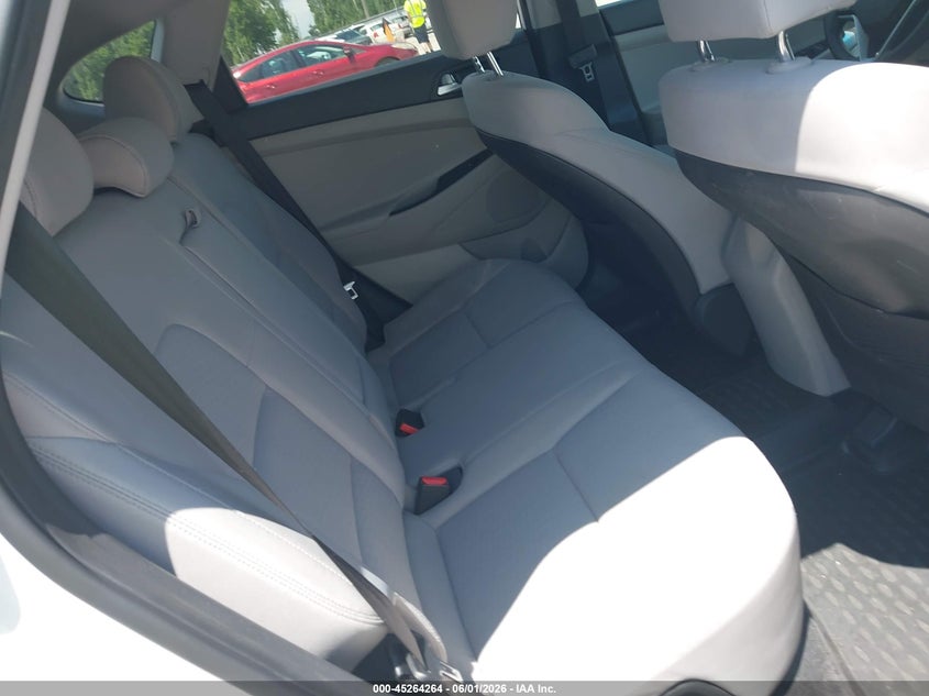 2019 Hyundai Tucson VIN KM8J2CA48KU925344 IAAI salvage auction — HAIL, Salvage Title, sold $3,300 on 2026-07-20 (photo 8)