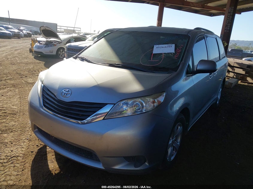 2014 Toyota Sienna VIN 5TDKK3DC5ES447582 IAAI salvage auction — NORMAL WEAR, Salvage Title, sold $3,000 on 2026-07-07 (photo 2)