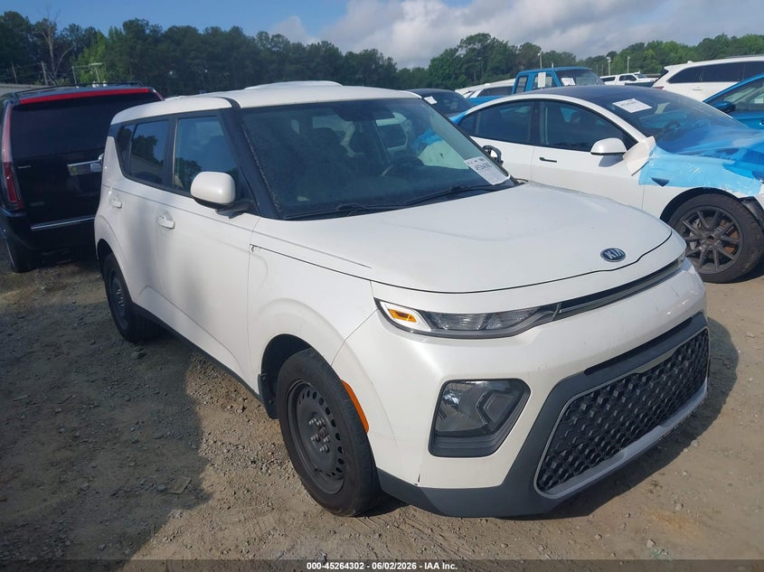 2020 Kia Soul VIN KNDJ23AU2L7067258 IAAI salvage auction — SIDE, Salvage (Georgia), sold $2,100 on 2026-07-28 (photo 1)