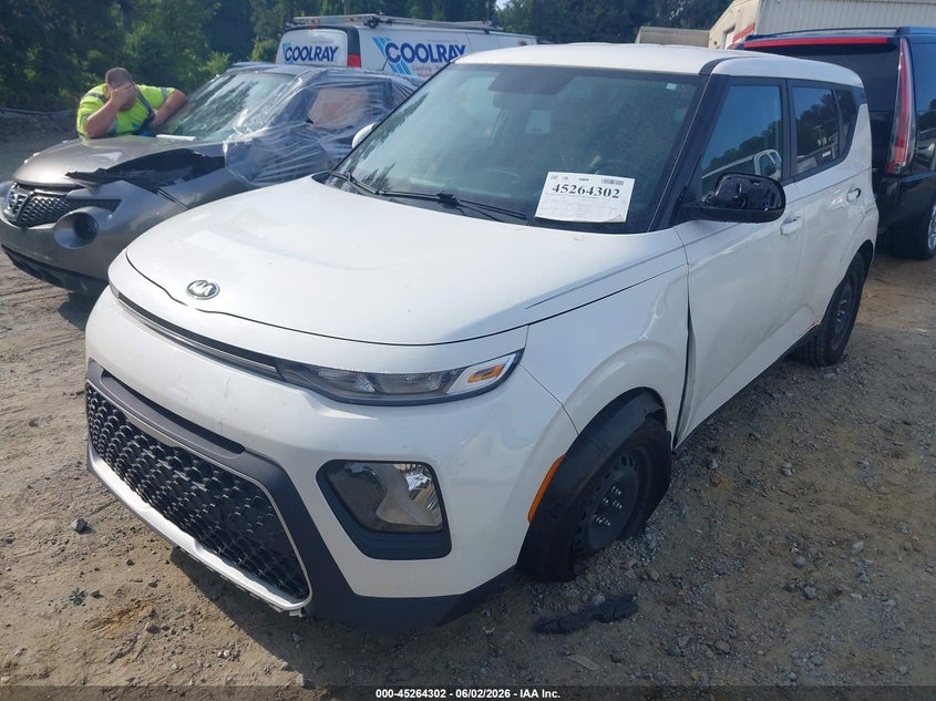 2020 Kia Soul VIN KNDJ23AU2L7067258 IAAI salvage auction — SIDE, Salvage (Georgia), sold $2,100 on 2026-07-28 (photo 2)