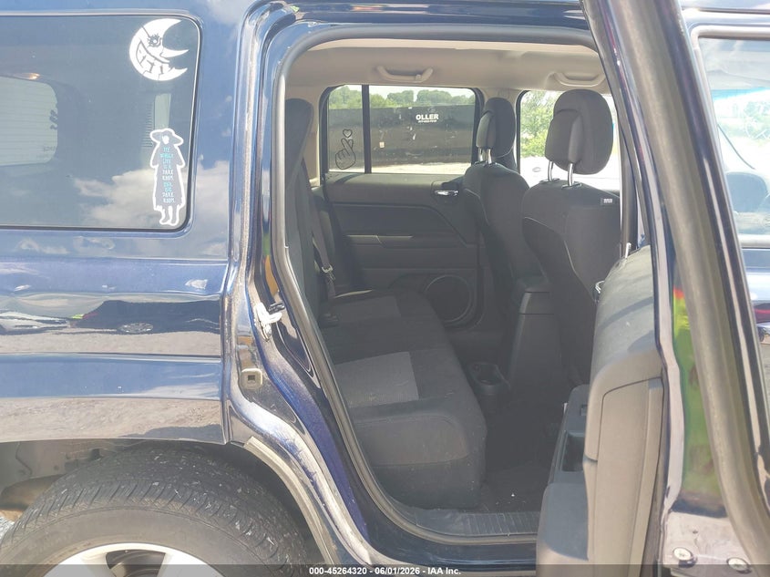 2017 Jeep VIN 1C4NJRFB1HD181551 IAAI salvage auction — HAIL, Salvage Title, sold $825 on 2026-08-03 (photo 8)