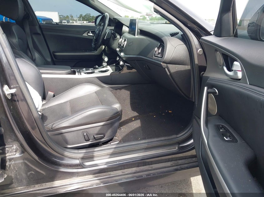 2021 Kia Stinger VIN KNAE45LC4M6088452 IAAI salvage auction — RIGHT SIDE, Salvage Title, sold $7,200 on 2026-08-10 (photo 5)