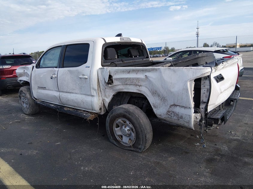 2020 Toyota Tacoma VIN 5TFAX5GNXLX165869 IAAI salvage auction — ROLLOVER, Salvage Title, sold $8,350 on 2026-07-09 (photo 3)