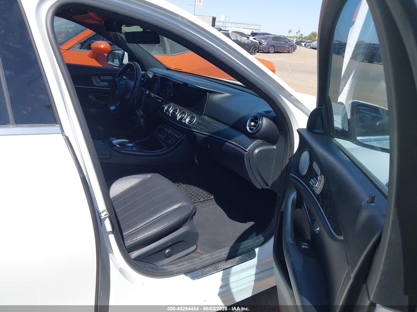 2018 Mercedes-benz E-klasse VIN WDDZF4JB1JA299206 IAAI salvage auction — MECHANICAL, Salvage Title, sold $6,800 on 2026-07-07 (photo 5)