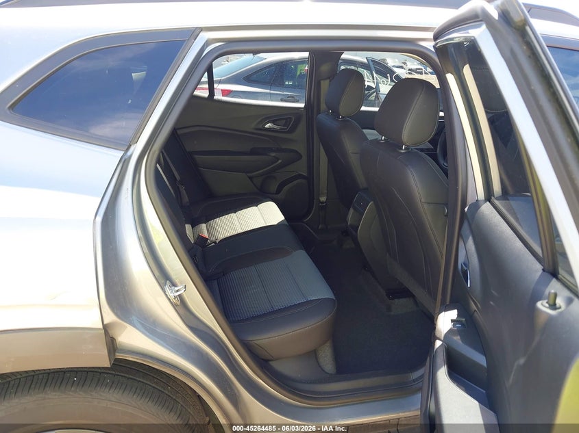 2025 Chevrolet Trax VIN KL77LHEPXSC317339 IAAI salvage auction — SIDE, Salvage Title, sold $5,300 on 2026-07-08 (photo 8)