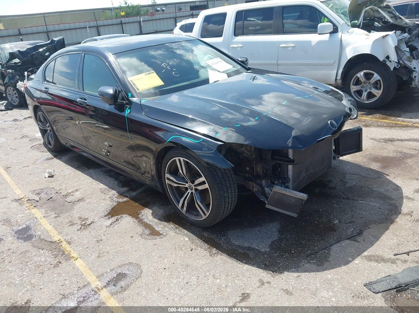 2019 BMW 7er VIN WBA7F0C58KGM24814 IAAI salvage auction — FRONT END, Salvage Title, sold $5,900 on 2026-07-15 (photo 1)