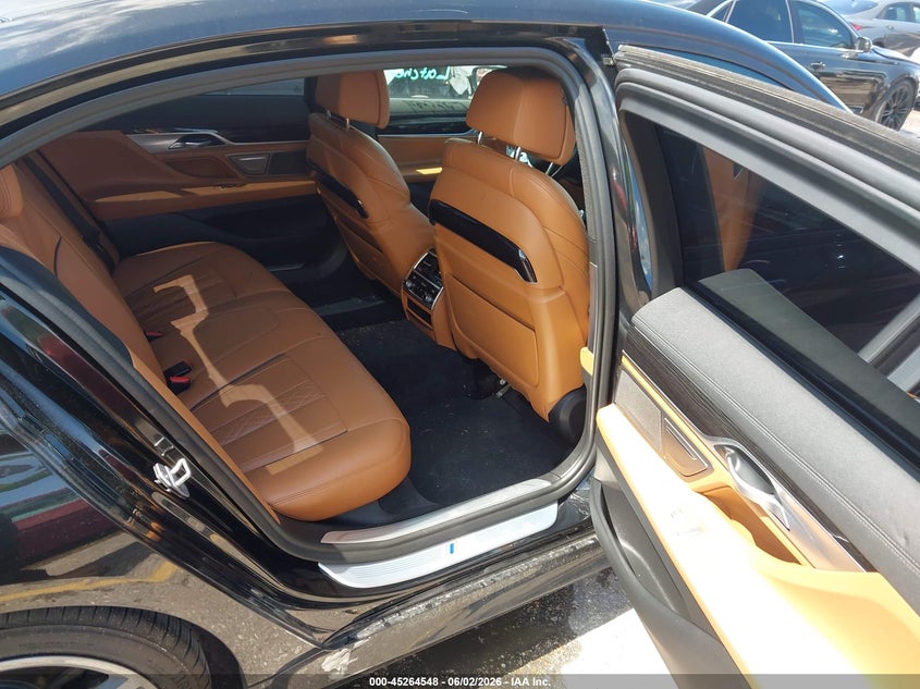 2019 BMW 7er VIN WBA7F0C58KGM24814 IAAI salvage auction — FRONT END, Salvage Title, sold $5,900 on 2026-07-15 (photo 8)