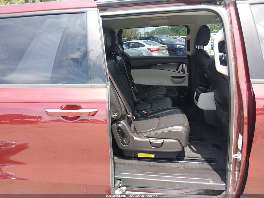 2023 Kia Carnival VIN KNDNB4H38P6280683 IAAI salvage auction — HAIL, Salvage (Missouri), sold $7,700 on 2026-07-22 (photo 8)