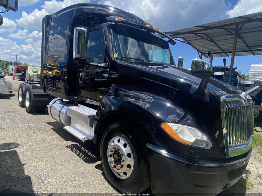 2019 International Lt VIN 3HSDZTZR1KN043712 IAAI salvage auction — UNKNOWN, Clear (South Carolina), sold $10,100 on 2026-07-29 (photo 1)