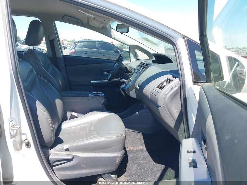 2013 Toyota Prius v VIN JTDZN3EU6D3191904 IAAI salvage auction — LEFT FRONT, Salvage Title, sold $1,600 on 2026-07-11 (photo 5)
