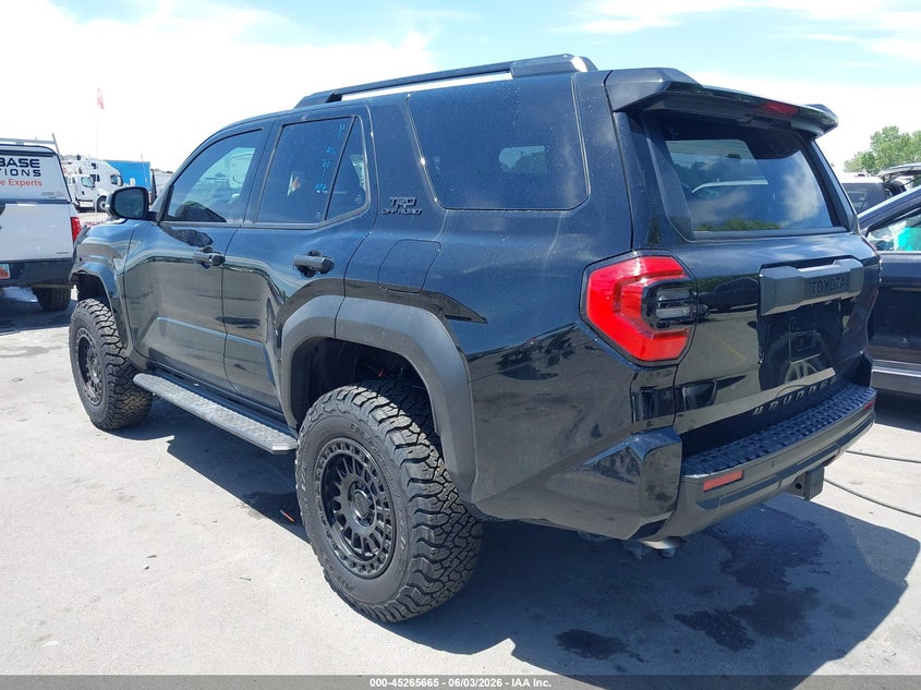 2026 Toyota 4runner VIN JTEVA5BR5T5116941 IAAI salvage auction — FRONT END, Wait Title, sold $40,200 on 2026-10-01 (photo 3)