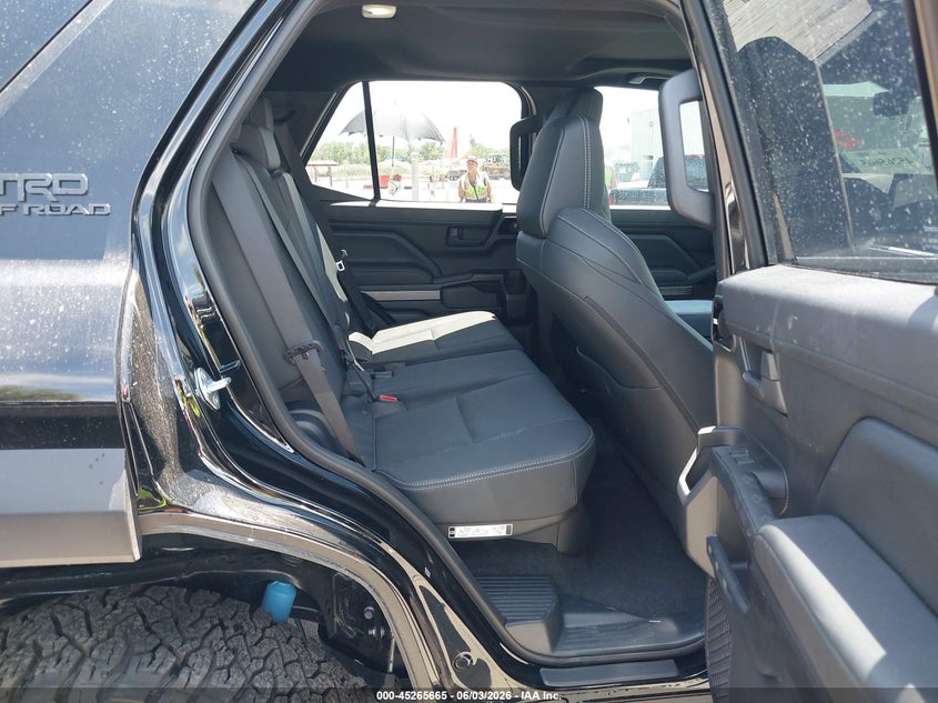 2026 Toyota 4runner VIN JTEVA5BR5T5116941 IAAI salvage auction — FRONT END, Wait Title, sold $40,200 on 2026-10-01 (photo 8)