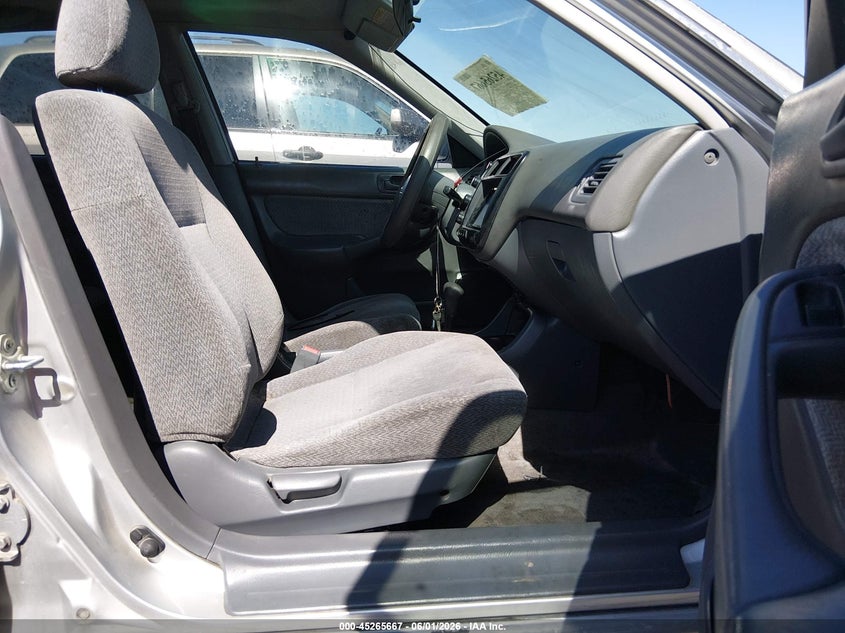 1999 Honda Civic VIN JHMEJ8648XS000904 IAAI salvage auction — NORMAL WEAR, Clear (Nevada), sold $200 on 2026-07-17 (photo 5)