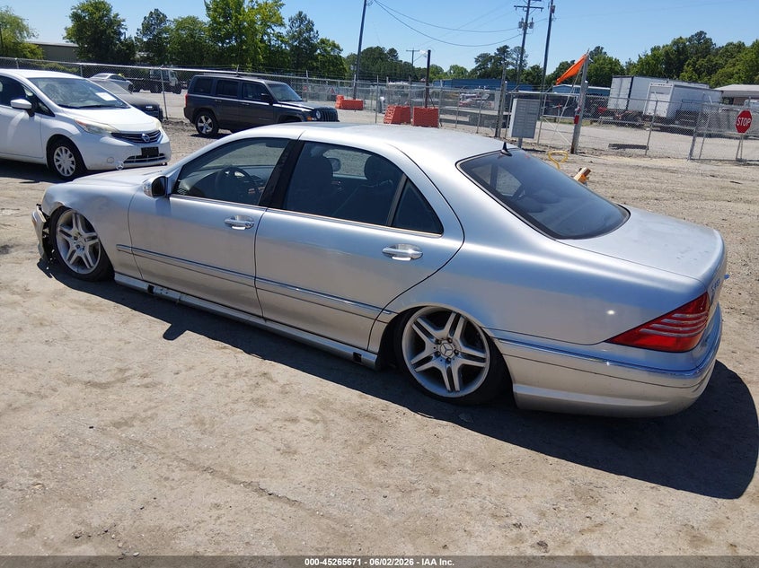 2006 Mercedes-benz VIN WDBNG70J16A479226 IAAI salvage auction — NORMAL WEAR, Clear (Virginia), sold $425 on 2026-07-17 (photo 3)