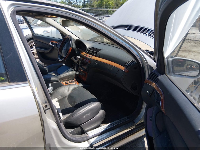 2006 Mercedes-benz VIN WDBNG70J16A479226 IAAI salvage auction — NORMAL WEAR, Clear (Virginia), sold $425 on 2026-07-17 (photo 5)