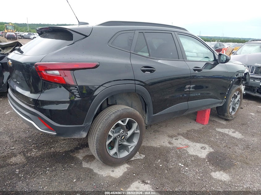 2025 Chevrolet Trax VIN KL77LHEP7SC146467 IAAI salvage auction — ROLLOVER, Salvage Title, sold $3,000 on 2026-07-14 (photo 4)