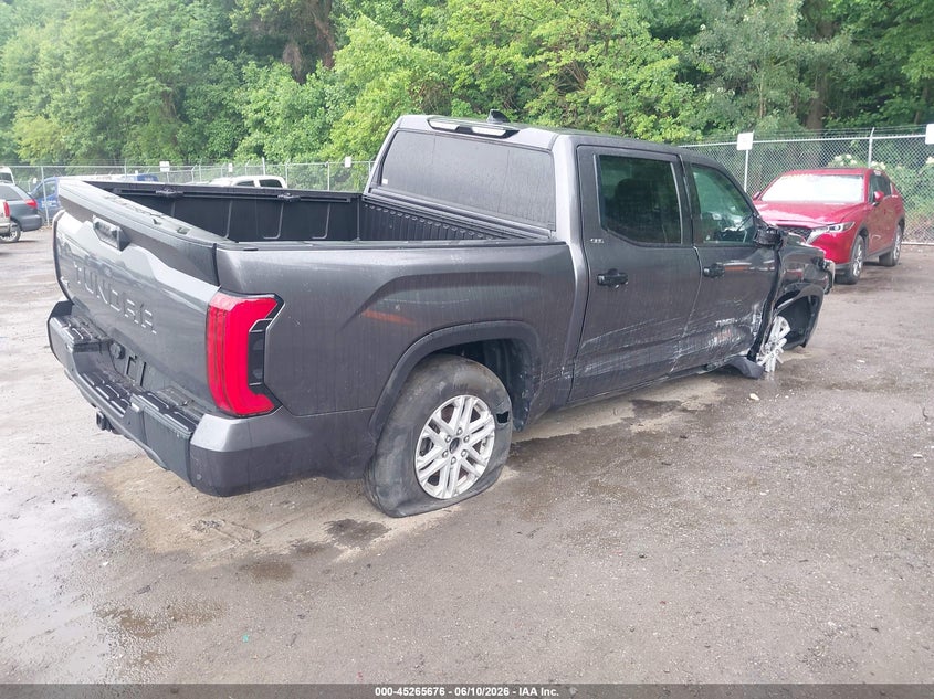 2022 Toyota Tundra VIN 5TFLA5DB7NX043350 IAAI salvage auction — RIGHT SIDE, Salvage - Greater Than 75% (Maryland), sold $14,750 on 2026-07-07 (photo 4)