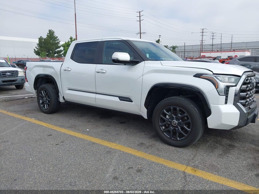 2024 Toyota Tundra VIN 5TFNA5DB5RX164179 IAAI salvage auction — SIDE, Salvage Title, sold $33,950 on 2026-07-20 (photo 1)