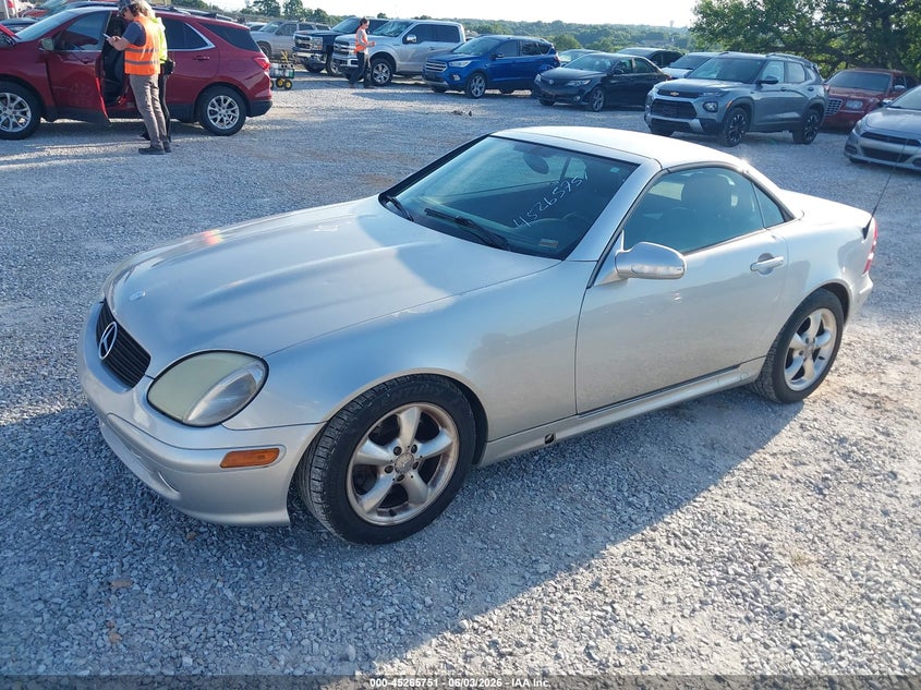 2001 Mercedes-benz Slk-class VIN WDBKK65F61F224387 IAAI salvage auction — HAIL, Clear (Missouri), sold $1,200 on 2026-07-06 (photo 2)